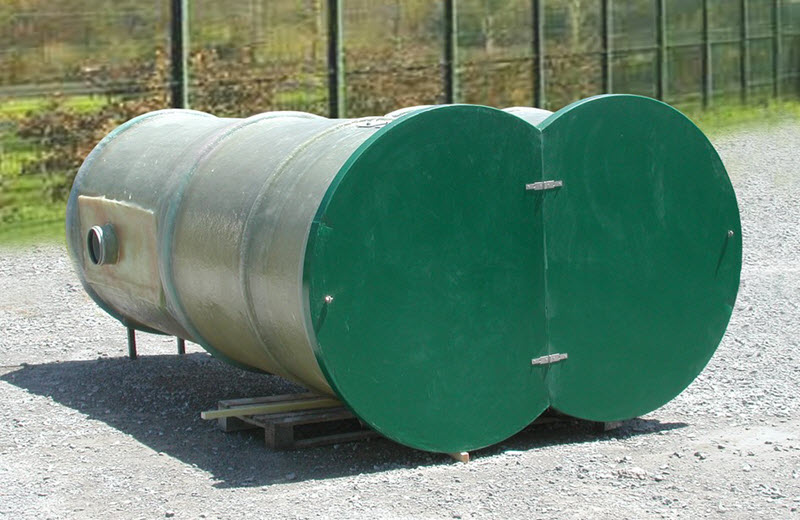 Water lifting and pumping tanks